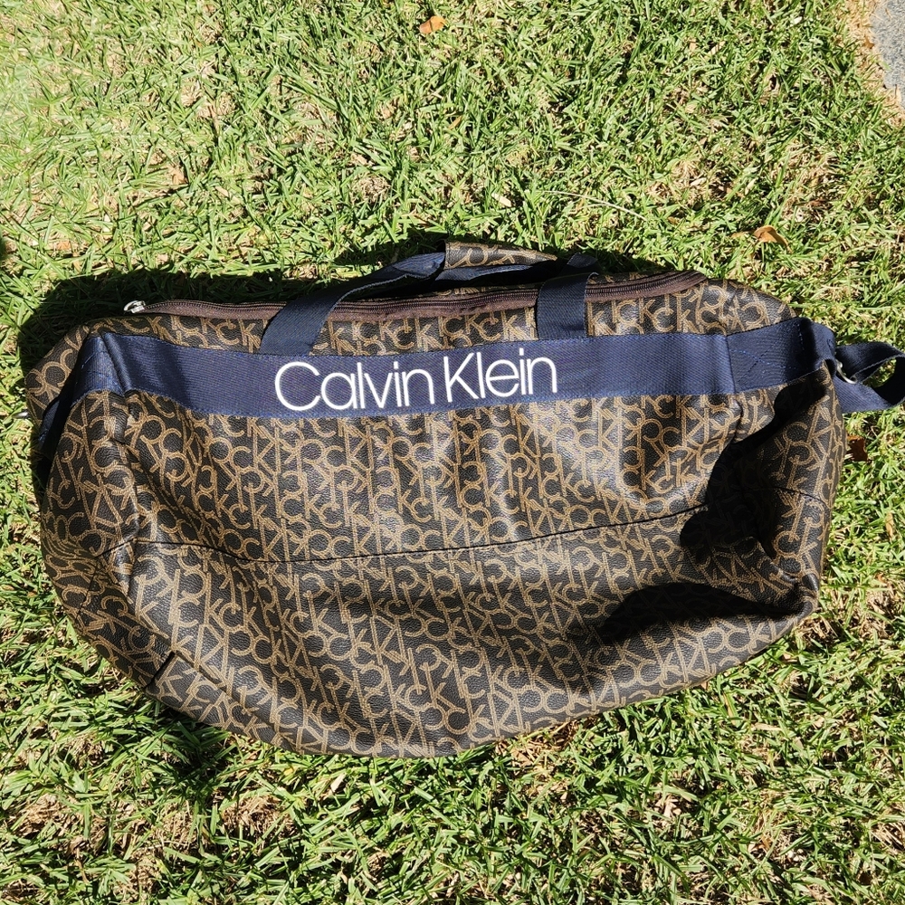 Calvin klein duffle bag